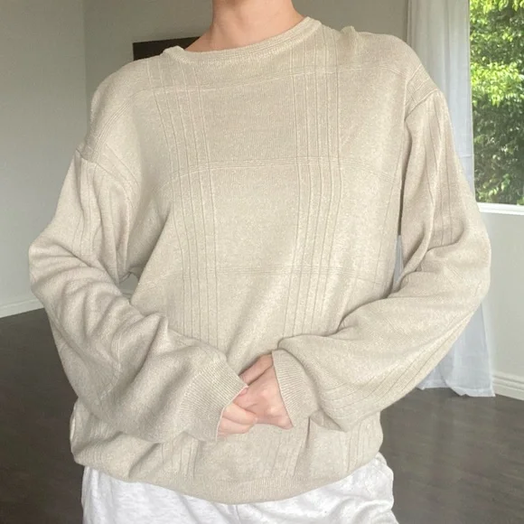 Geoffrey Beene Sweater - Picture 2 of 12